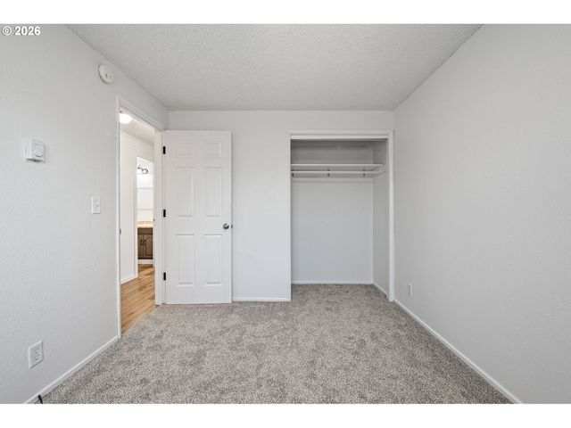 422 S 49TH Pl, Springfield, OR 97478