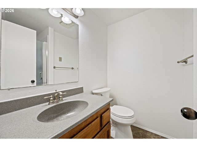 422 S 49TH Pl, Springfield, OR 97478