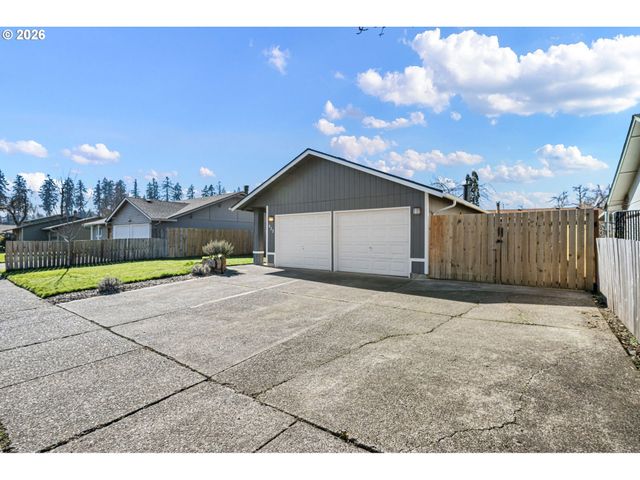 422 S 49TH Pl, Springfield, OR 97478