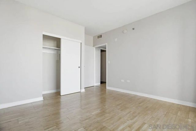 425 W Beech St 517, San Diego, CA 92101