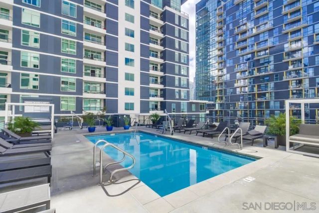 425 W Beech St 517, San Diego, CA 92101