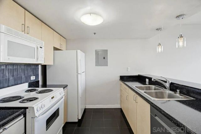 425 W Beech St 517, San Diego, CA 92101