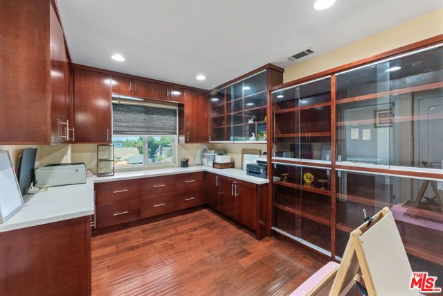 3332 Tilden Avenue, Los Angeles, CA 90034