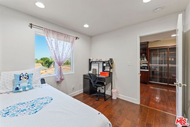 3332 Tilden Avenue, Los Angeles, CA 90034