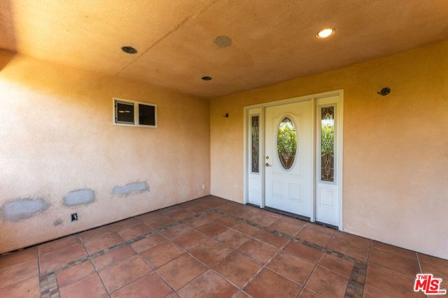 3332 Tilden Avenue, Los Angeles, CA 90034