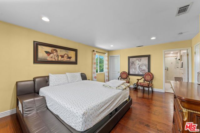 3332 Tilden Avenue, Los Angeles, CA 90034