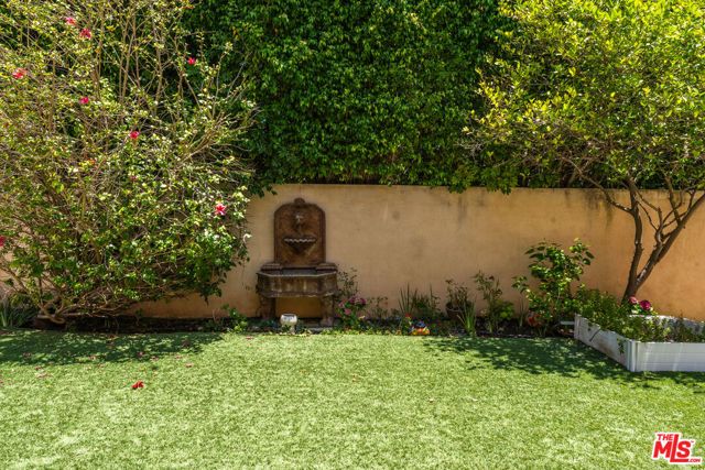 3332 Tilden Avenue, Los Angeles, CA 90034