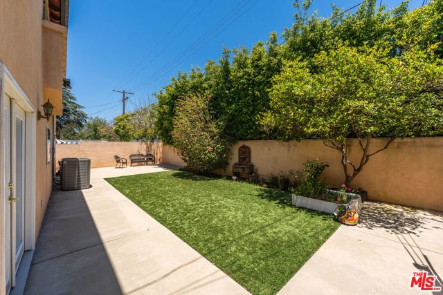 3332 Tilden Avenue, Los Angeles, CA 90034