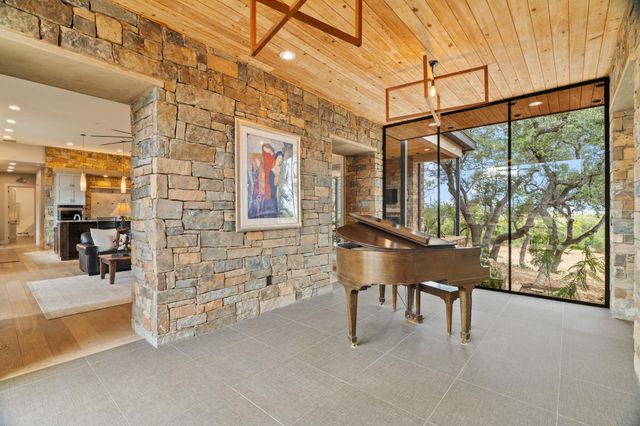 11400 Crumley Ranch RD, Austin, TX 78738