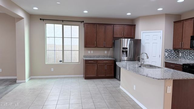 3021 S SUNLAND Drive, Chandler, AZ 85248