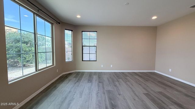 3021 S SUNLAND Drive, Chandler, AZ 85248