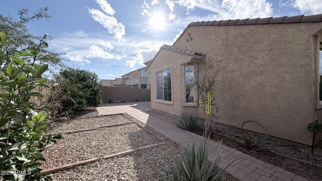 3021 S SUNLAND Drive, Chandler, AZ 85248