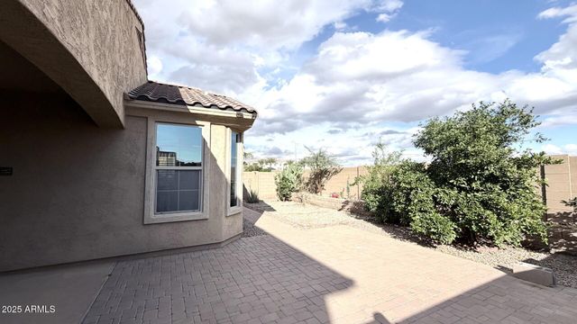 3021 S SUNLAND Drive, Chandler, AZ 85248