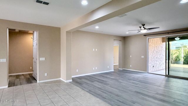 3021 S SUNLAND Drive, Chandler, AZ 85248