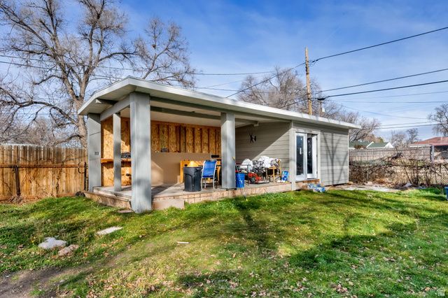 1115 S GLENDALE DR, Salt Lake City, UT 84104