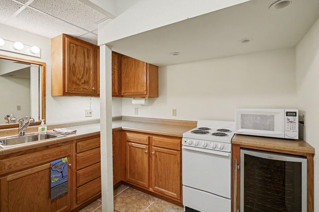 2003 Safari Heights Trail, Eagan, MN 55122