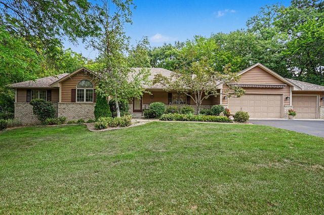 2003 Safari Heights Trail, Eagan, MN 55122