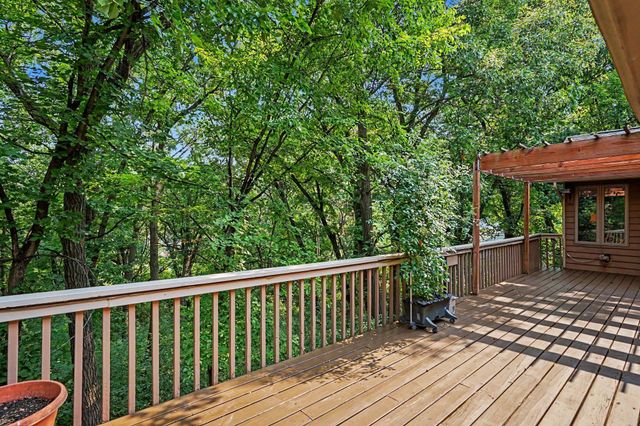 2003 Safari Heights Trail, Eagan, MN 55122