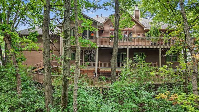 2003 Safari Heights Trail, Eagan, MN 55122