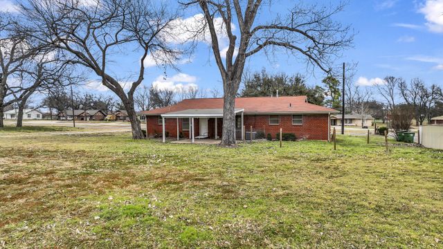 745 N Ash Terrace, Springtown, TX 76082