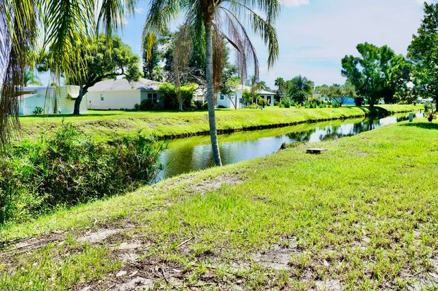 12 SE Spanish Way, Port St. Lucie, Port St Lucie, FL 34952