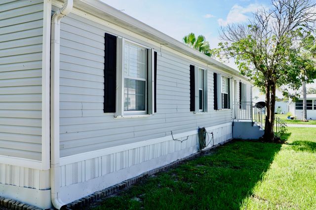 12 SE Spanish Way, Port St. Lucie, Port St Lucie, FL 34952