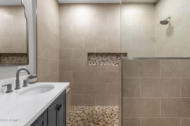 2992 N MILLER Road 117, Scottsdale, AZ 85251
