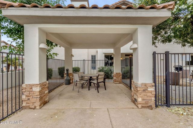 2992 N MILLER Road 117, Scottsdale, AZ 85251