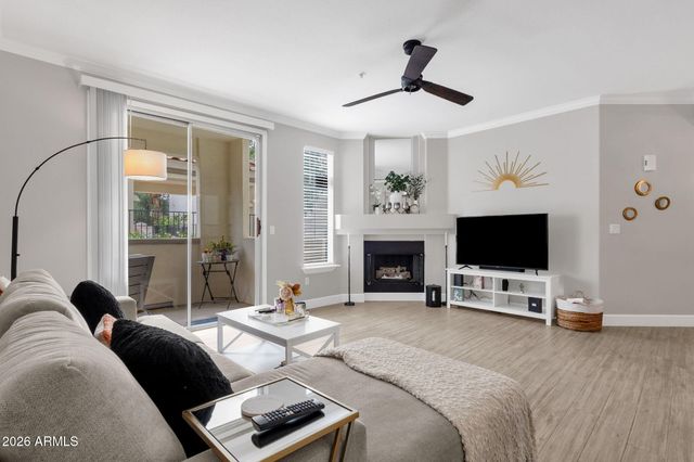 2992 N MILLER Road 117, Scottsdale, AZ 85251