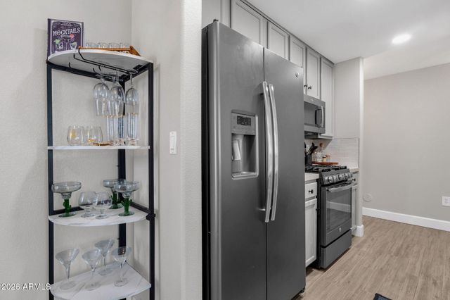2992 N MILLER Road 117, Scottsdale, AZ 85251