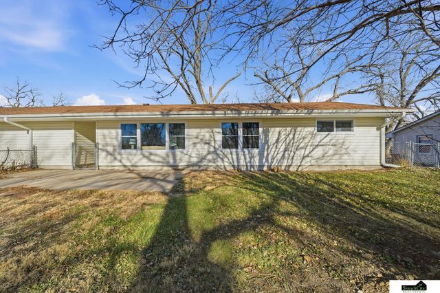 4901 W Benton Street, Lincoln, NE 68524
