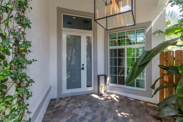 2690 Players Court, Wellington, FL 33414