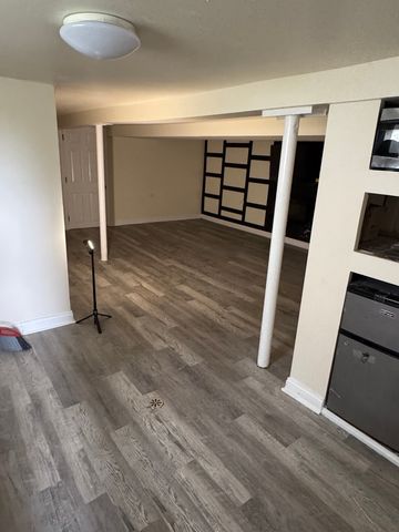 1739 W Steuben Street, Chicago, IL 60643