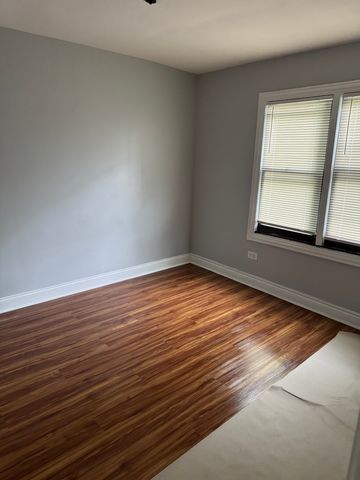 1739 W Steuben Street, Chicago, IL 60643