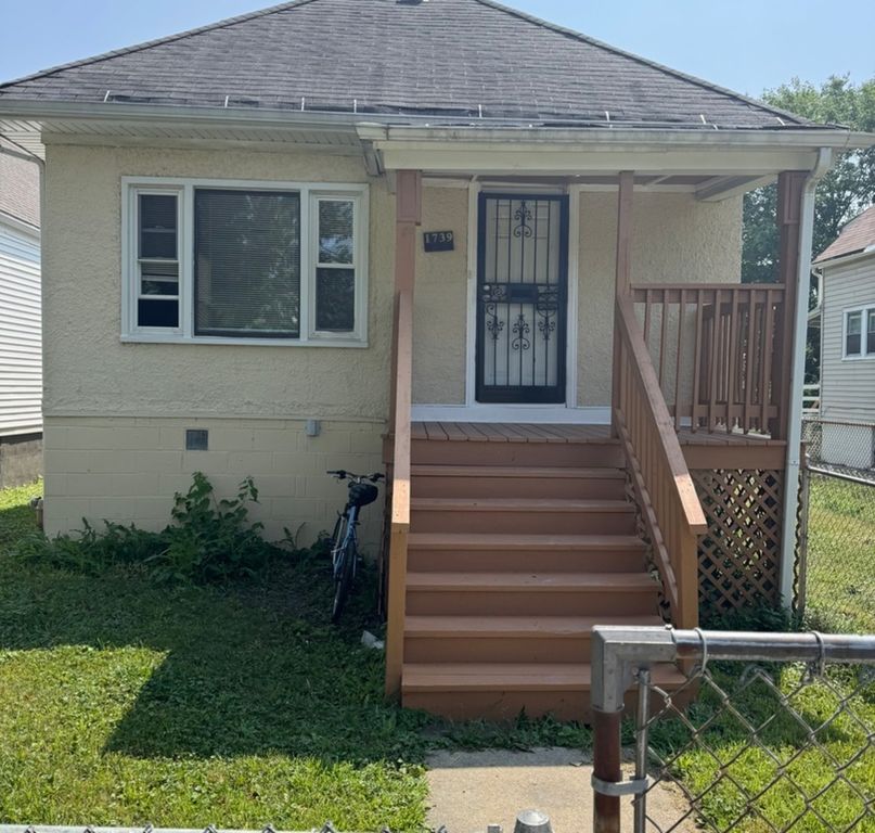1739 W Steuben Street, Chicago, IL 60643