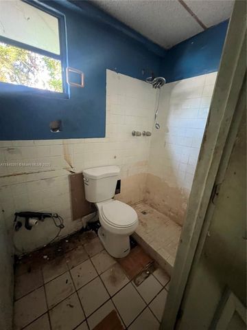 1830 NW 135th St, Miami, FL 33167
