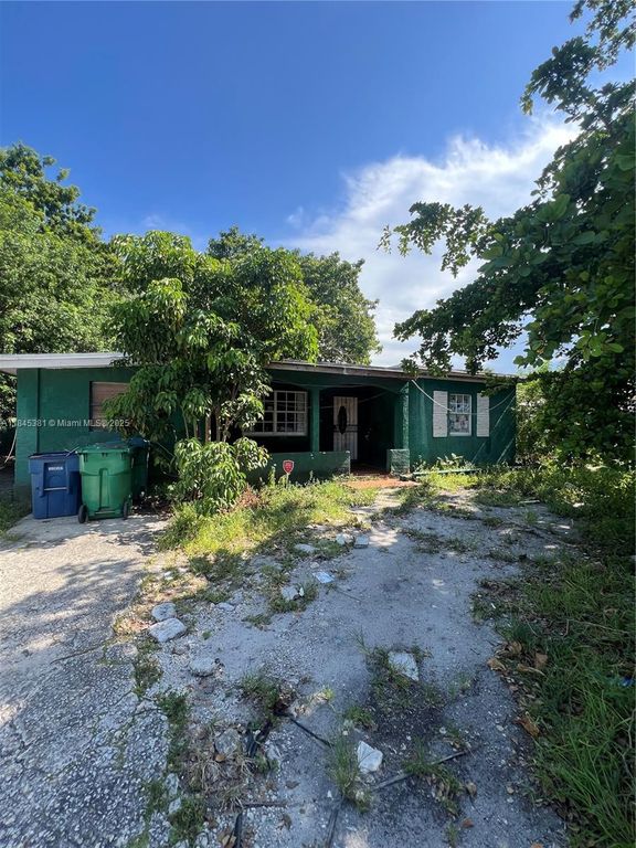 1830 NW 135th St, Miami, FL 33167
