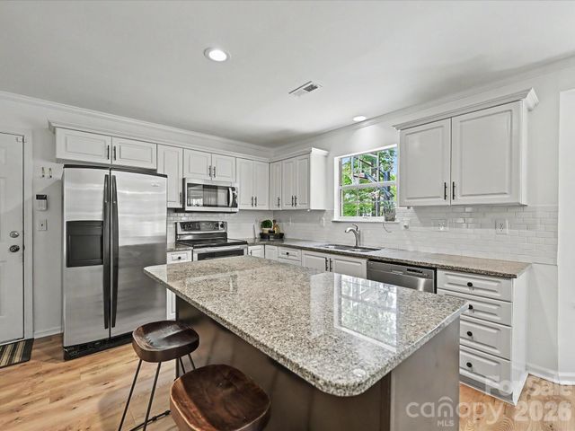 2924 Firewood Drive, Matthews, NC 28105