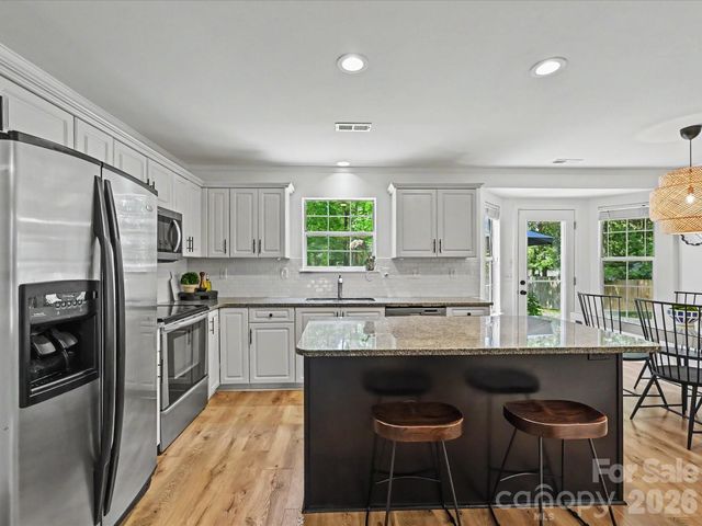 2924 Firewood Drive, Matthews, NC 28105