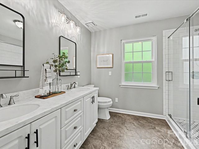 2924 Firewood Drive, Matthews, NC 28105