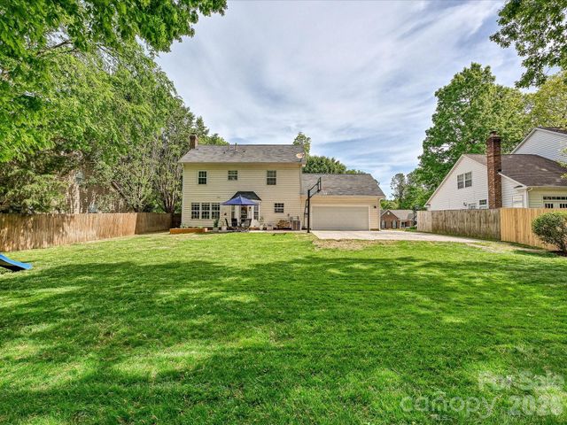 2924 Firewood Drive, Matthews, NC 28105