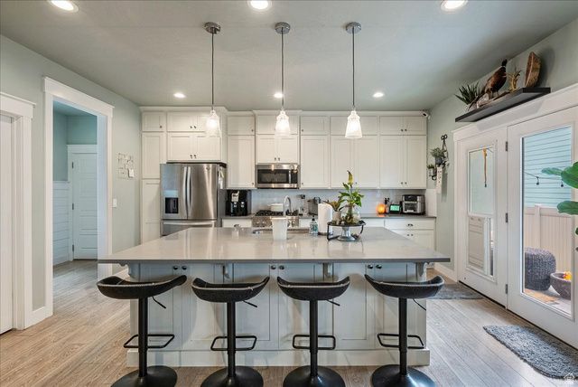 2052 W PHILLIPS ST, Kaysville, UT 84037