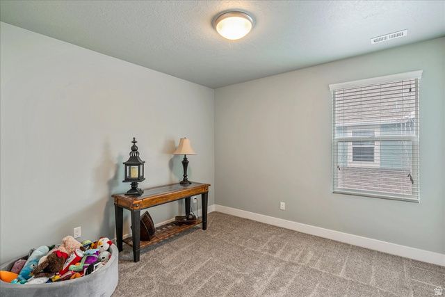 2052 W PHILLIPS ST, Kaysville, UT 84037