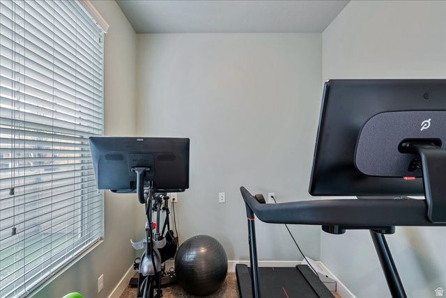 2052 W PHILLIPS ST, Kaysville, UT 84037