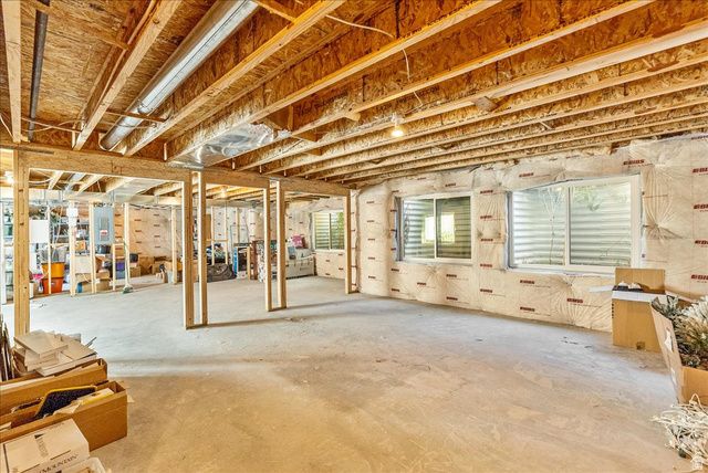 2052 W PHILLIPS ST, Kaysville, UT 84037