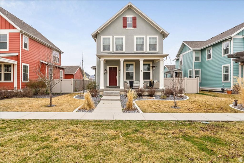 2052 W PHILLIPS ST, Kaysville, UT 84037