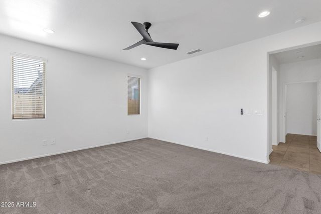 22472 E SONOQUI Boulevard, Queen Creek, AZ 85142