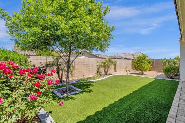 22472 E SONOQUI Boulevard, Queen Creek, AZ 85142