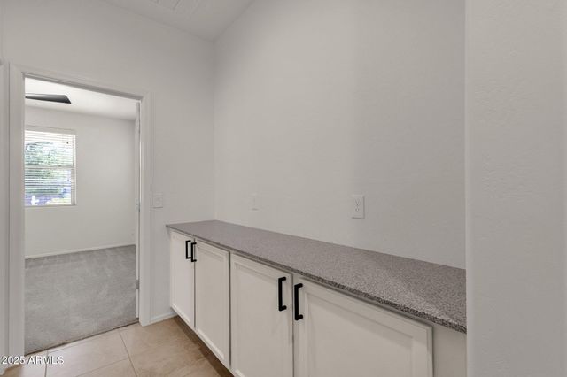 22472 E SONOQUI Boulevard, Queen Creek, AZ 85142