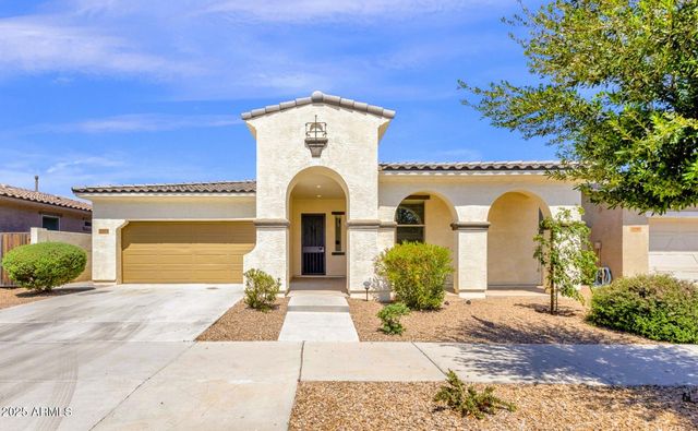 22472 E SONOQUI Boulevard, Queen Creek, AZ 85142